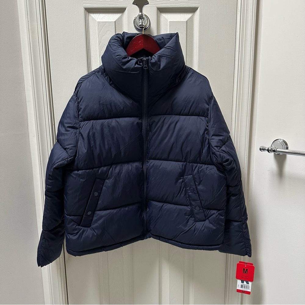 NWT Hudson Women's Short Puffer Navy Jacket Size Medium